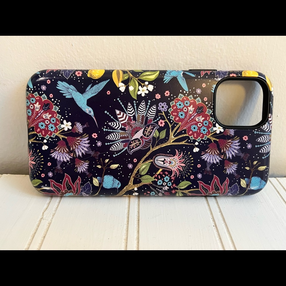 Stringberry case for iPhone 11. - Picture 2 of 2